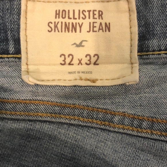 Hollister Skinny Jeans With Flower Trim - Picture 3 of 3